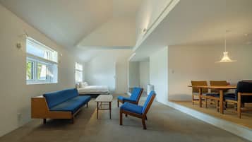 Sviitti, tupakointi kielletty (Asama) | Tallelokero huoneessa, työpöytä, ilmainen Wi-Fi