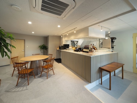 Restaurant. Nishi-Karuizawa Hotel atelier bla by LONGINGHOUSE