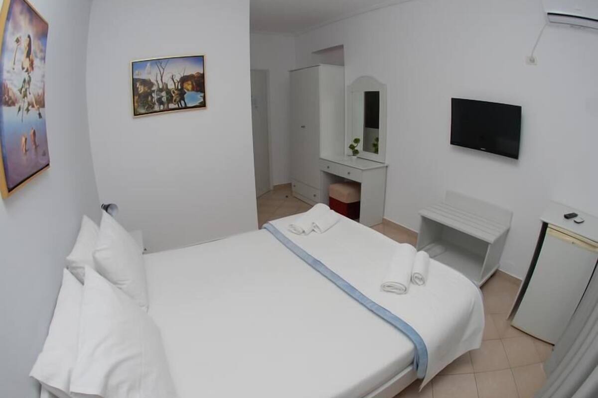 Standard Double or Twin Room, Sea View | Free WiFi, bed sheets