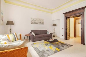 テレビ、書斎 / ワークスペース