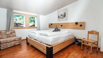 Junior Suite, Balcony, Garden View | Desk, free WiFi