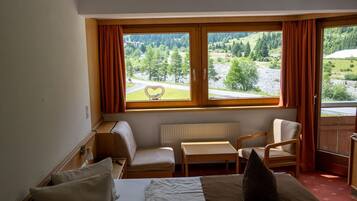 Grand Double Room, Mountain View | Free WiFi