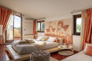 4 chambres, fer et planche à repasser, Wi-Fi, draps fournis