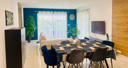 Villa with pool and air conditioning in Petite Camargue