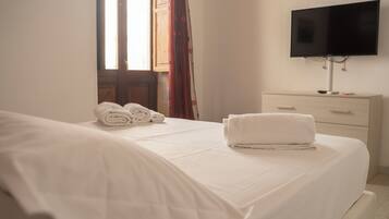 Superior Apartment | Blackout drapes, iron/ironing board, free WiFi