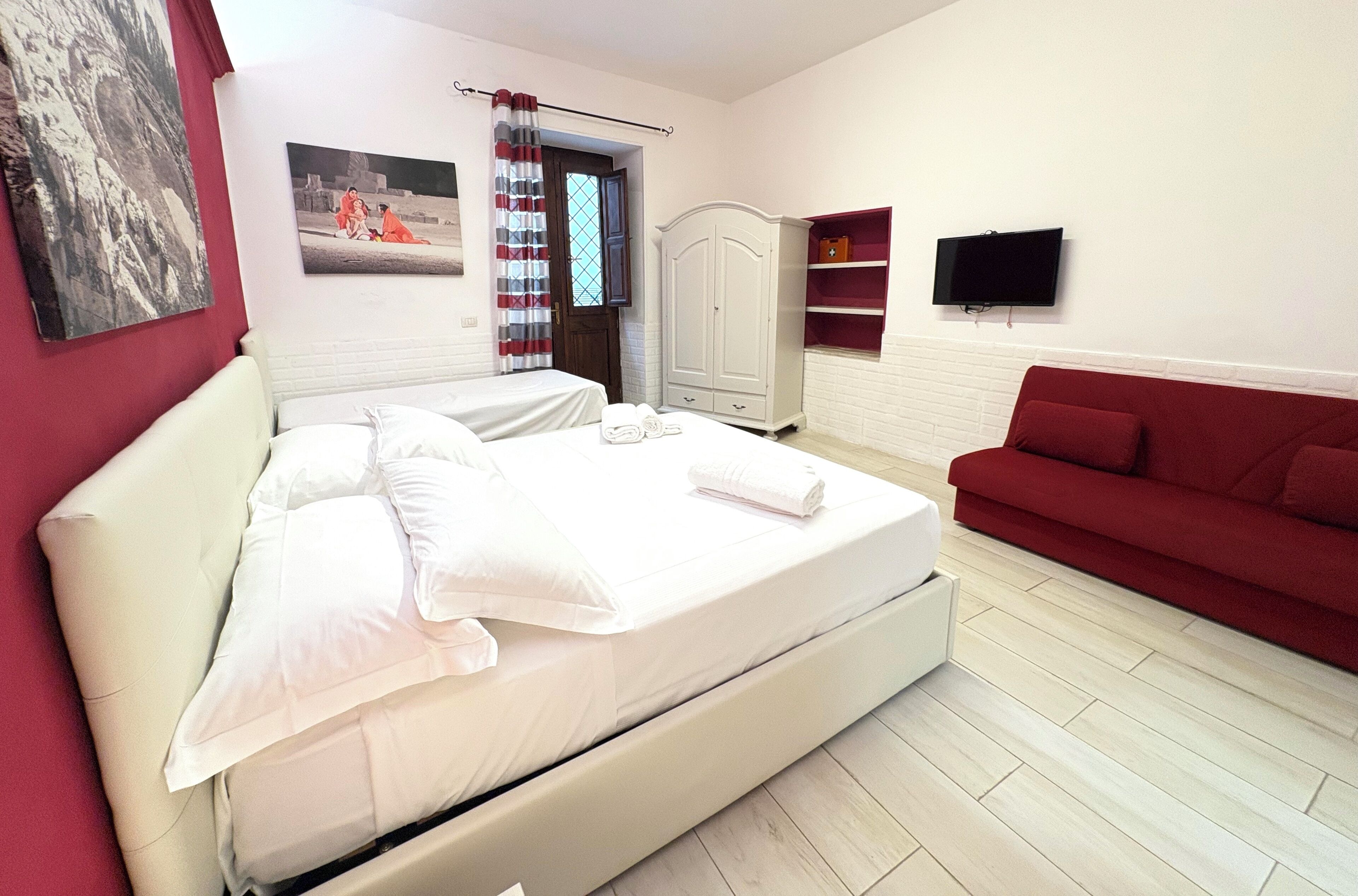 Classic Studio | Blackout curtains, iron/ironing board, free WiFi