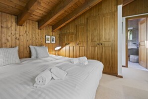 3 chambres, bureau, fer et planche à repasser, Wi-Fi gratuit