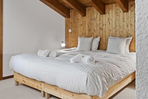 Desk, iron/ironing board, free WiFi, bed sheets - Piscine, Ski & Vue sur le lac – Crans 6 pers (Crans-Montana)