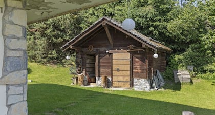 Sauna, nature & parking privé - Chalais, 10 pers