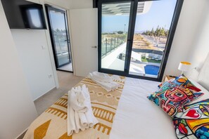 4 chambres, fer et planche à repasser, Wi-Fi gratuit, draps fournis