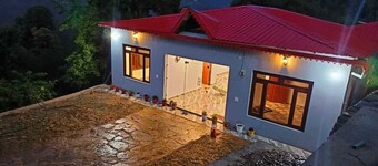 Cozy Mukteshwar homestay with Himalayan views and warm local hospitality.