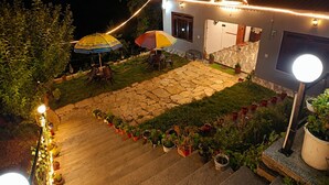 Exterior - Cozy Mukteshwar homestay with Himalayan views and warm local hospitality. (nainital)