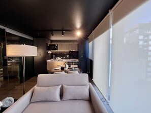 Smart TV, stereo, offices