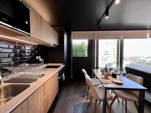 Fridge, microwave, oven, stovetop