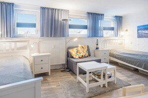 2 chambres, fer et planche à repasser, lit parapluie, Wi-Fi gratuit