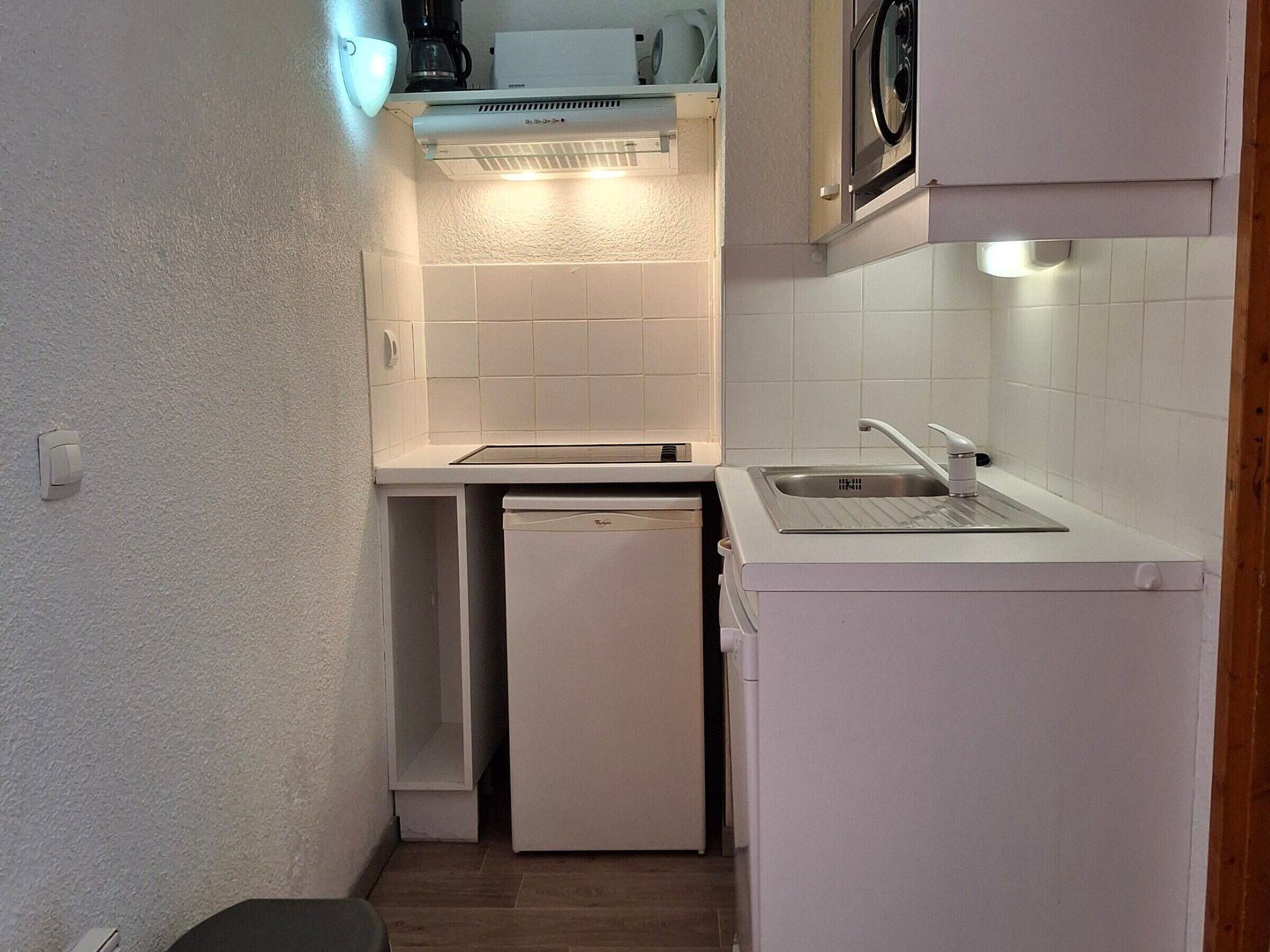 Fridge, microwave, dishwasher