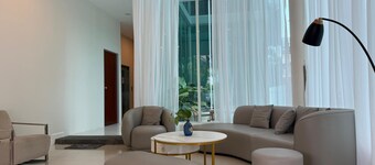 myRoom at 11 J Adams