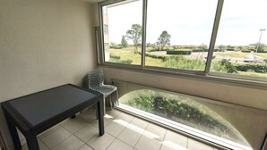 Interior - T2 in Cap d'Agde, pool and parking, near beach, for 4 ppl (Cap d'Agde)