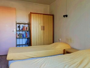 2 bedrooms, free WiFi