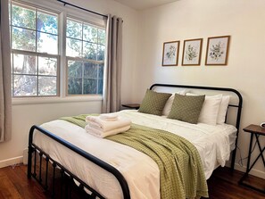 3 habitaciones, tabla de planchar con plancha y wifi gratis