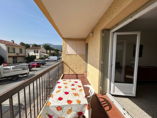 Outdoor dining - 2-room apartment in Argelès-sur-Mer for 6 people (Argelès-sur-Mer)