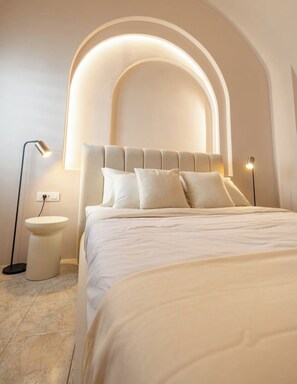 2 chambres, coffres-forts dans les chambres, fer et planche à repasser