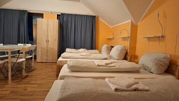 Firemannsrom | Individuelt innredet, strykejern/-brett, wi-fi (inkludert) og sengetøy