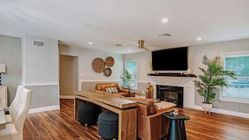 Smart TV, fireplace, offices