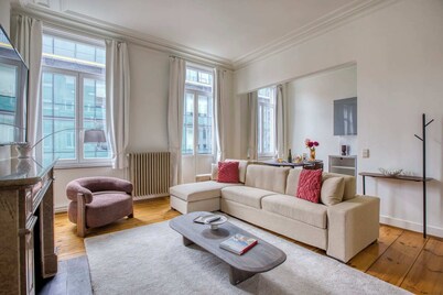Superior One-Bedroom with Balcony Mas B-31