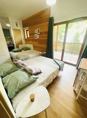 WiFi - Superb Cosy Studio, Terrace, parking, ski locker close to slopes. (Vars)