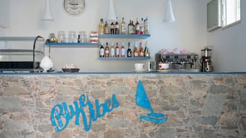 Bar (in der Unterkunft)