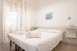 1 bedroom, WiFi, bed sheets