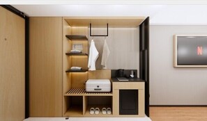 In-room safe, desk, free WiFi, bed sheets