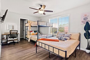 8 bedrooms, desk, iron/ironing board, travel cot