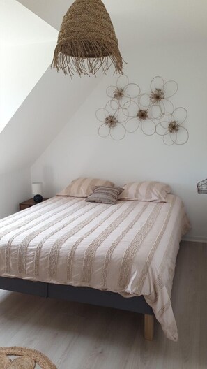 4 Schlafzimmer, Bügeleisen/Bügelbrett, kostenloses WLAN, Bettwäsche