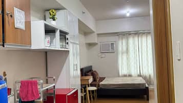 1 bedroom, WiFi, bed sheets
