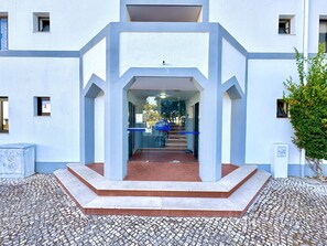 Exterior detail - Vilamoura Central 12 With Pool by Homing (Loulé)