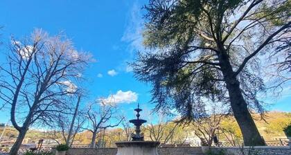 House with 2 rooms in the heart of the village!