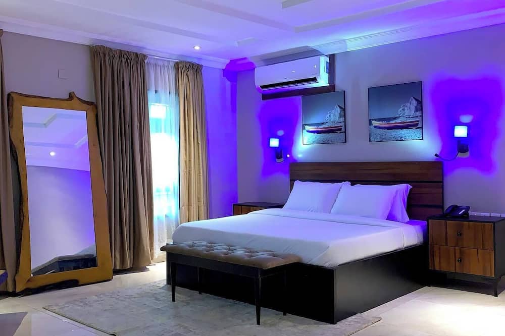 The Harmony Oasis Hotel and Suites