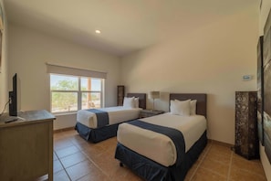 4 bedrooms, desk, iron/ironing board, WiFi