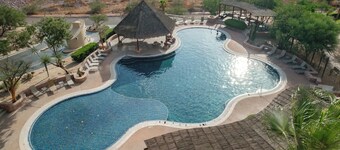 1BR Golf View & Private Balcony at Vistamar