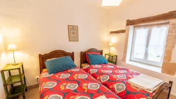 3 Schlafzimmer, Bügeleisen/Bügelbrett, WLAN, Bettwäsche