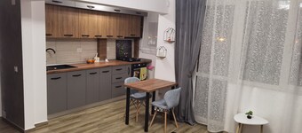 Charming 2-bedroom apartment with AC, WiFi in enchanting Ploiești