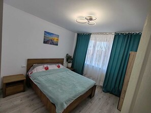 2 slaapkamers, een strijkplank/strijkijzer, wifi