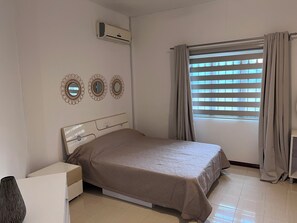 3 Schlafzimmer, Bügeleisen/Bügelbrett, WLAN, Bettwäsche