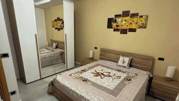 1 chambre, fer et planche à repasser, Wi-Fi, draps fournis