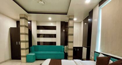 Hotel Komal Palace