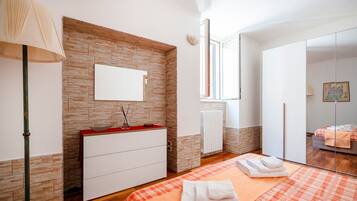 1 camera, Wi-Fi, lenzuola