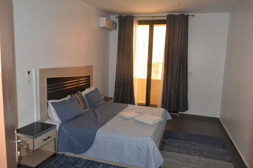 Apartment in Les Mamelles, 5 minutes from the beach and the renaissance monument