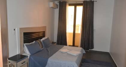 Apartment in Les Mamelles, 5 minutes from the beach and the renaissance monument